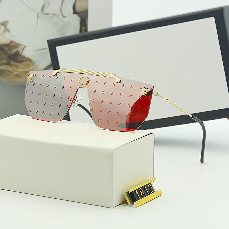 

Exquisite Ornamental Sunglasses Full Letters Printed Eyeglasses Men Women Designer Eyewear Big Rimless Sunglasses With Box