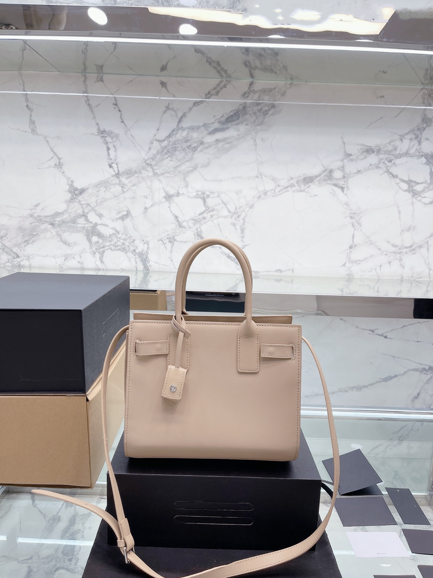 

tote bag handbag organ shoulder bags crocodile grain Calfskin with lock hasp black Cross body designer SAC DE JOUR BABY bag