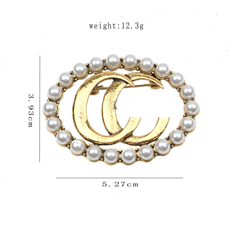

Luxury Brand Designer Letters Pins Brooches Famous Women Gold Silver Crysatl Pearl Rhinestone Cape Buckle Brooch Suit Pin Wedding Party Jewerlry Accessories Gifts