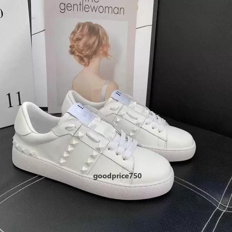 

2022 Luxury Designer Dress Shoes Rockrunner Backnet Perforated Sneakers Bands White Black Leather Trainer With Valentinoe''Valentinoity BJZ