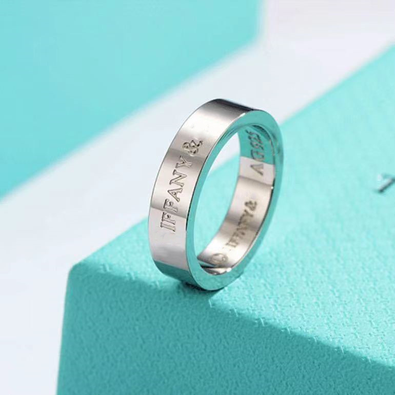 

Luxurys Desingers Rings tiffanys for women fashionable and simple lovers' rings rose plated gold titanium steel rings
