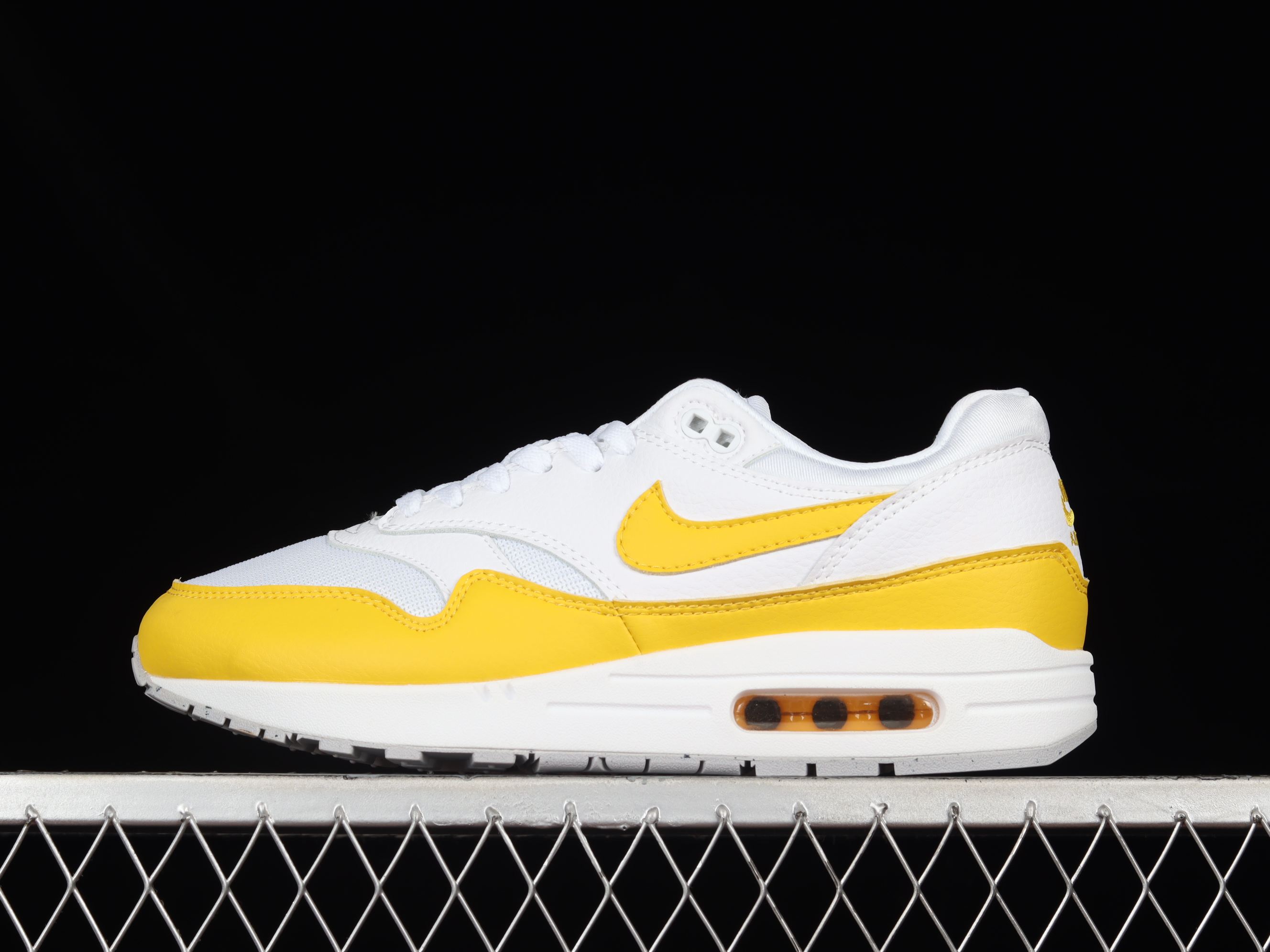 62Color Nike Air Max 1 Taille 36-47 Chaussures de mode Custom Vip Order Hot New Sale Wholesale LIENS