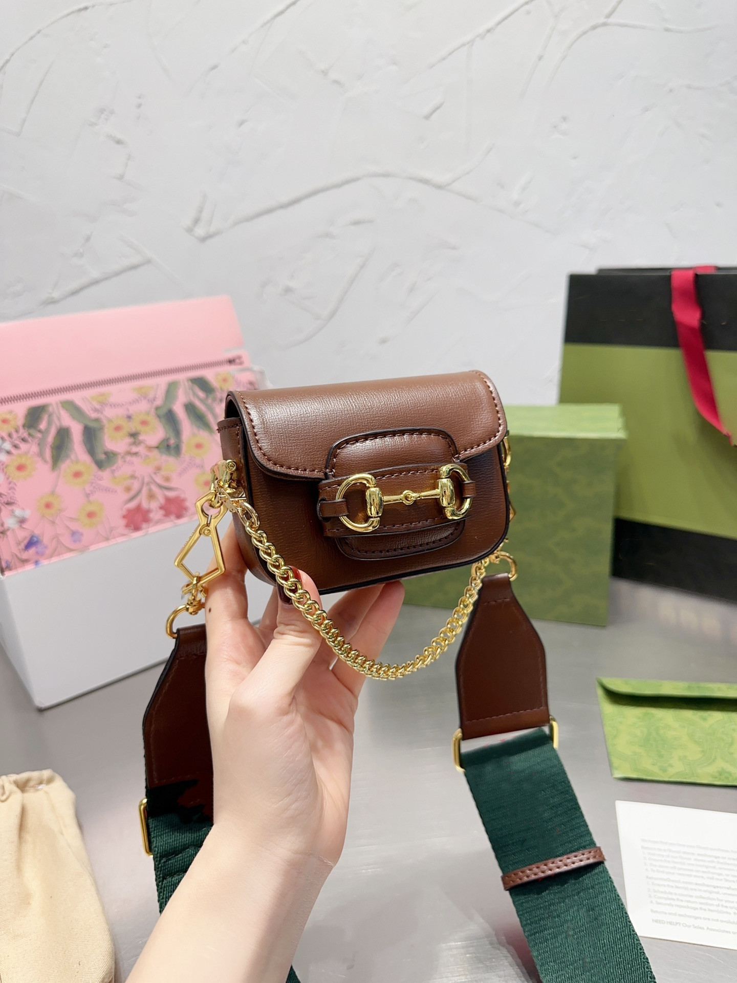 

2023 New Designer Mini Bag Horsebit 1955 Flap Women's Messenger Shoulder Bag Leather Handbag Ladies Business Card Phone Holder Vintage TWISTStrap Messenger Bag