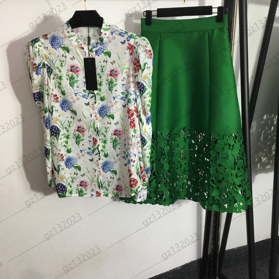 Womens Three Pieces Dress Floral Print Round Neck Puffy Sleeves Button Flap Shirts Solid Color Hollow Decoration Pleated High-waisted Skirt Women