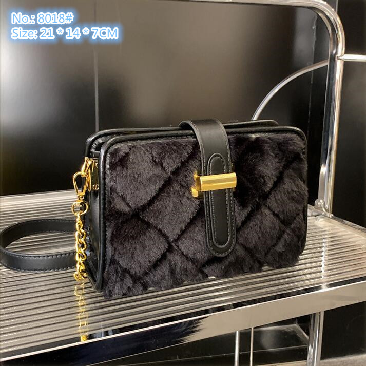 

Wholesale factory ladies shoulder bag 3 colors this year popular winter flannel plaid handbag sweet little fresh contrast leather mobile phone coin purse, Khaki-8018#