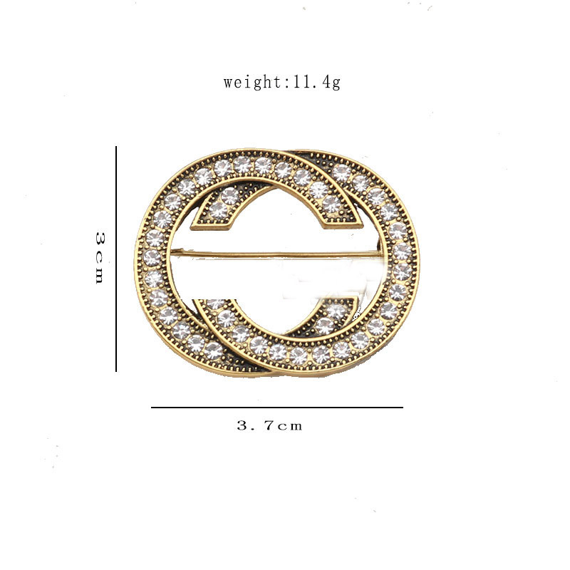 

Luxury Womens Men Designer Brand Letters Brooches Gold Plated Inlay Crystal Rhinestone Jewelry Brooch Pearl Pin Marry Christmas Party Gift Accessorie