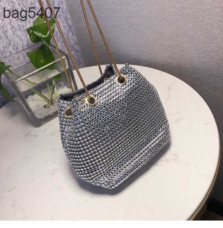 

2023 Women's Diamond Bag 70% Discount Wholesale Retail Net Red Version Simple Flash Drill Oblique Span Single Shoulder Fashion with Personalized Chain Bucket Small, Black4