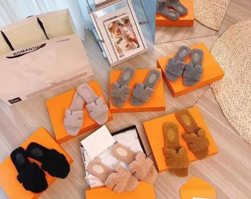

2022 Designer Women Wool Fur Slippers Leather Sandals Winter Trendy Woolskin Solid Color Embroidery Slides Sexy Flip Flops Comfortable, Color 6