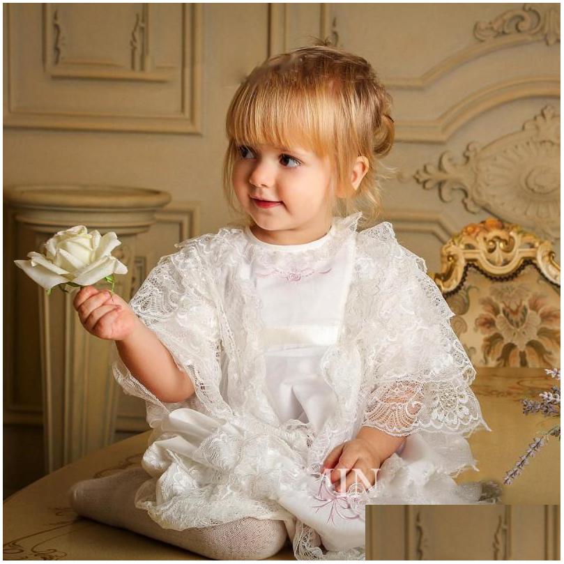 

First Communion Dresses New Communication Long Sleeve Christening Gowns For Baby High Quality Girls Lace Appliqued Baptism With Drop Dhcs4, White