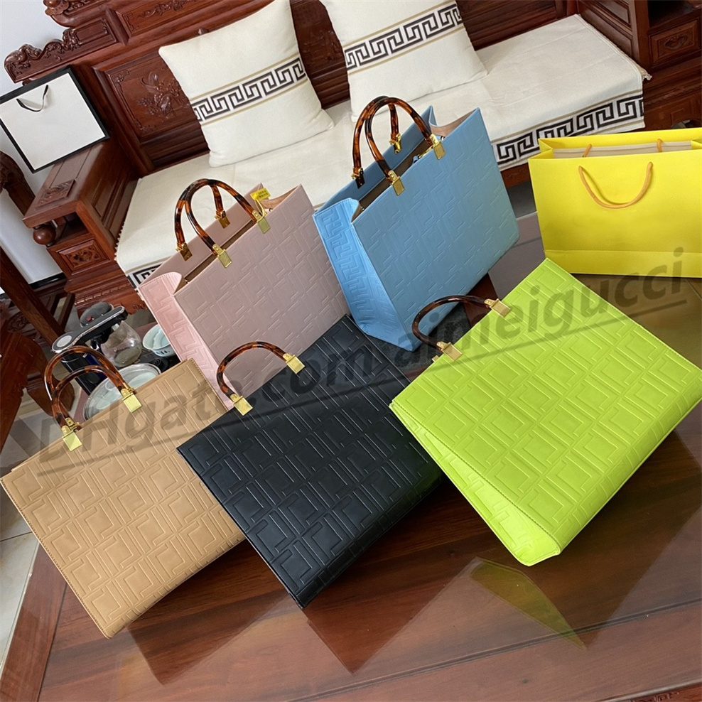 

Top luxury designer brand fashion shoulder bag high quality F women's handbag mobile phone bag wallet cross metal retro temperament, White