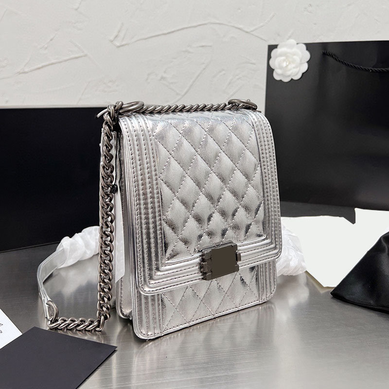 

Womens Designer Mini Boy Caviar Leather Quilted Bags Gold/Silver And Aged-Silver Metal Valentine Chain Purse Multi Pochette Accordion Designer Handbags 15X20CM, Box