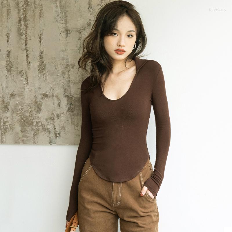 

Women' T Shirts Women Spread Collar U Neck Long Sleeved T-shirt With Curve Hem, S sleeve black