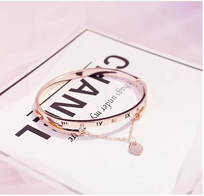 

Wholesale- Rose Gold Stainless Steel Bracelets Bangles Female Heart Forever Love Brand Charm Bracelet for Women Famous Jewelry