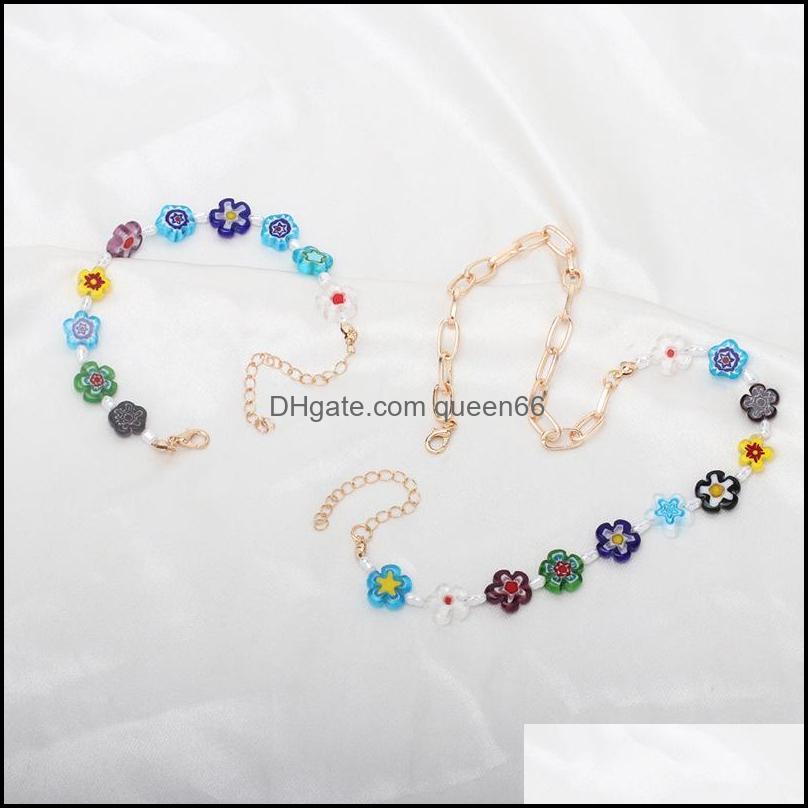 

Chokers Colorf Transparent Round Bead Flowers Pendant Daisy Necklace For Women Simple Pearl Choker Fashion Party Jewelry Drop Delive Ottek
