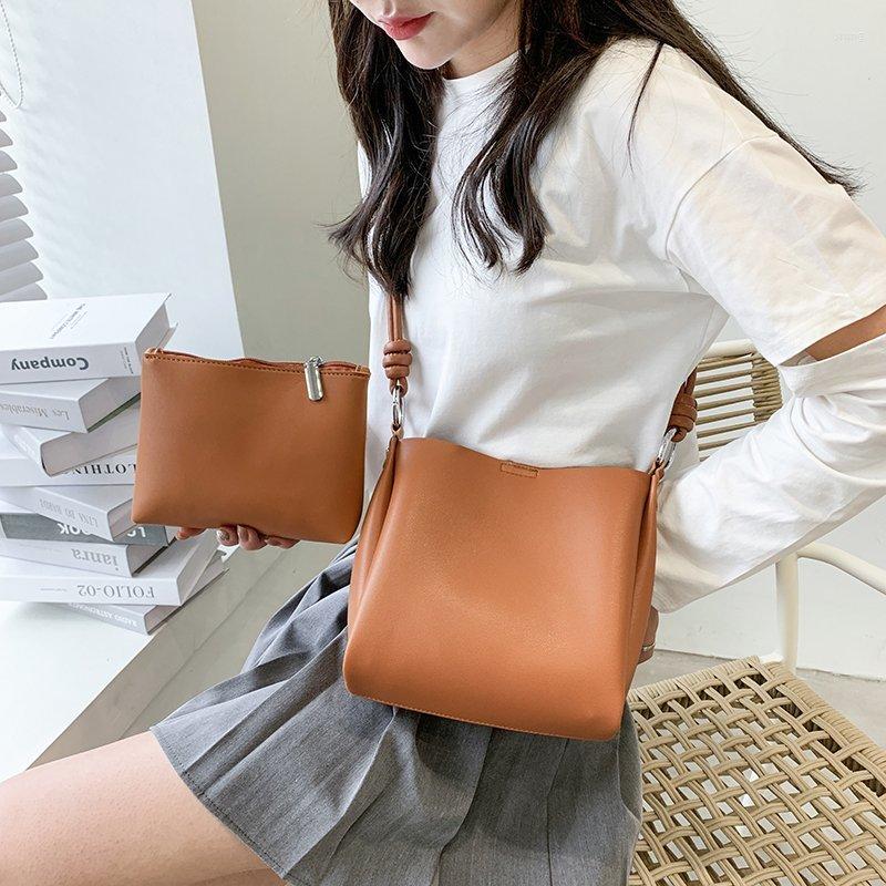 

Evening Bags Women's Premium Texture Luxury Shoulder Bag 2022 Fashion Designer Pure Color PU Mother And Child Wild Messenger, Black