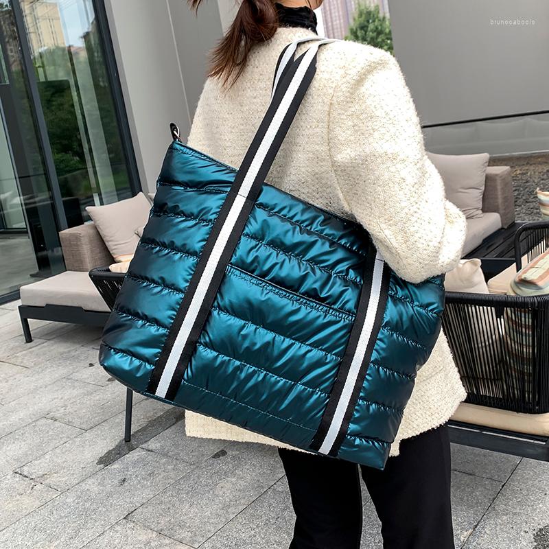

Evening Bags Stripe Nylon Waterproof Big Grid Soft High Capacity Shoulder Bag For Women 2022 Winter Fashion Shopper Travel Warm Handbags, Beige