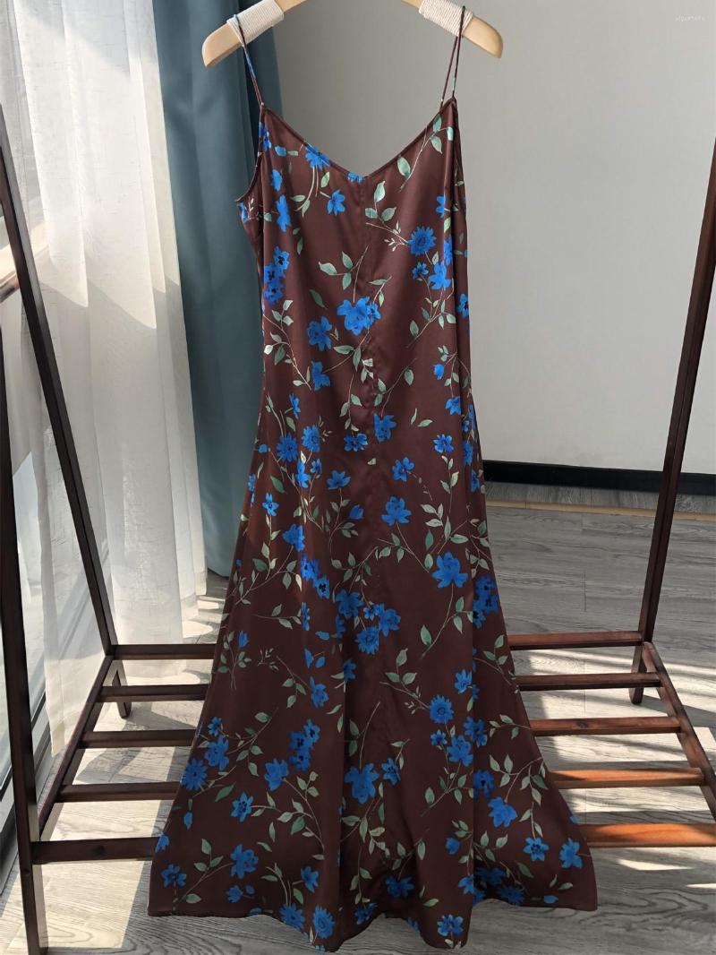 

Casual Dresses 2022 Summer Women' Silk Vintage Print Sling Midi Dressladies Sexy V-Neck Button Decorated Backless Long Robe, Dress