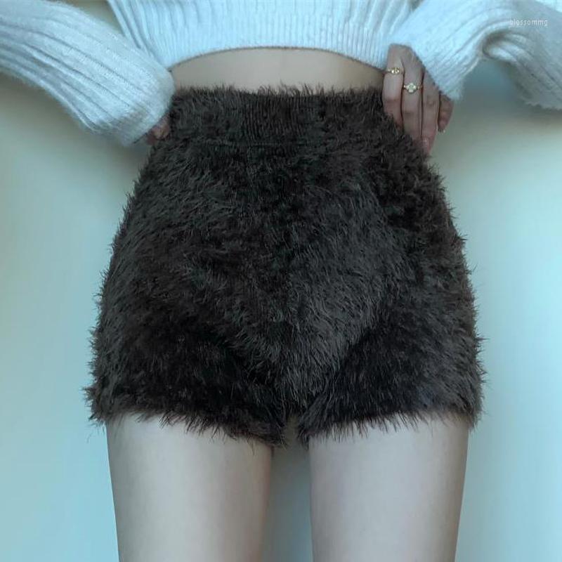 

Women's Shorts Autumn Fashion Comfortable Bottoming Solid Color High Waist Knitted Plush Women's Short Pants, Black