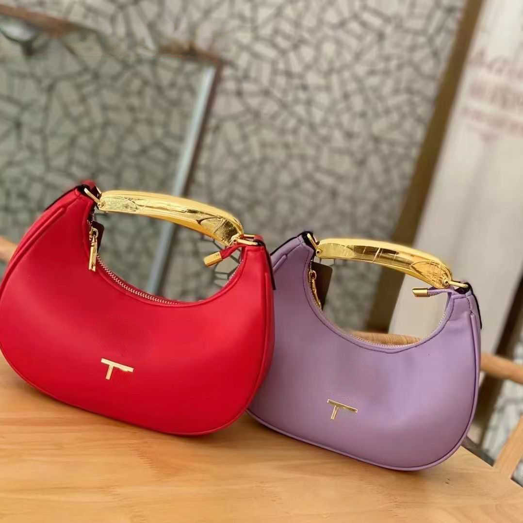 

Women's Luxury Designer Handbags Shoulder Crossbody bags 2023 New Casual Fashion Plain Crescent Bag Portable Tote Bags Gift Box Packaging Factory Direct Sales, Red