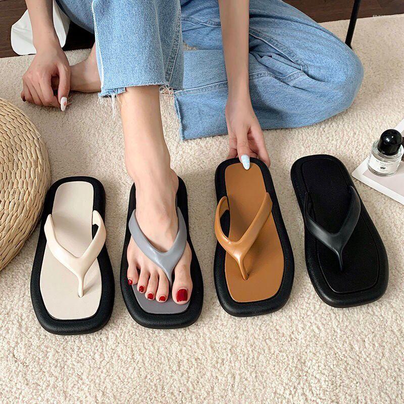 

Slippers Women Outdoor Sandals Head Flipflops Outer Wear Fashionable Beach Flat Bottom Nonslip Thick Shoes, Black