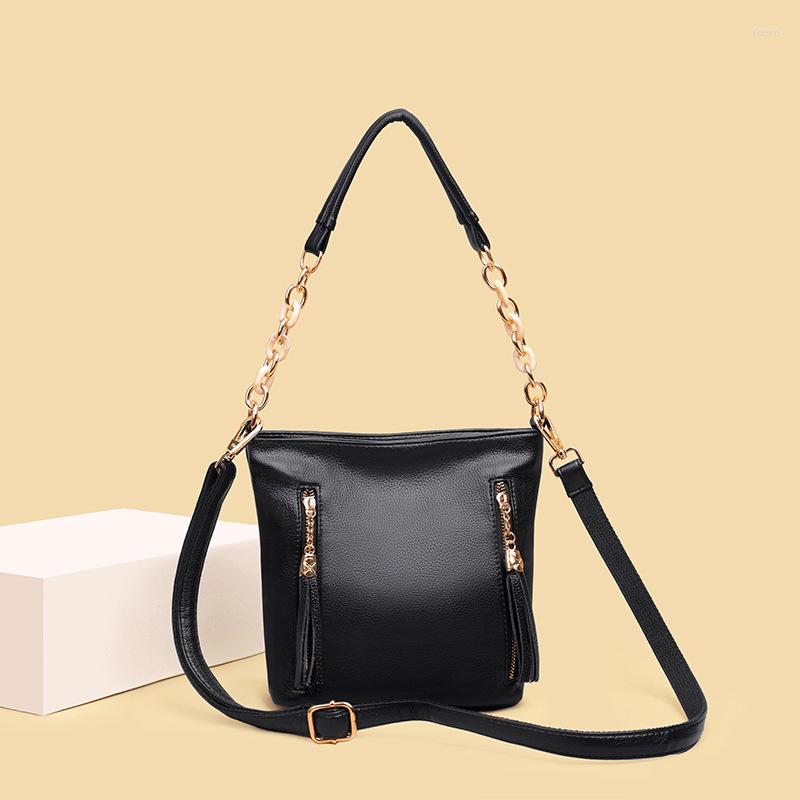 

Evening Bags Fashion Tassel Women Handbags Solid Pu Leather Crossbody Bucket Bag Large Capacity Female Sing Shoulder Tote, Black