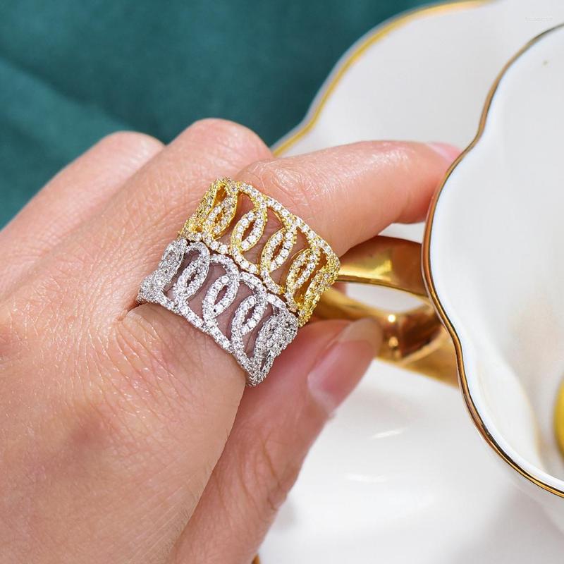 

Wedding Rings GODKI Hiphop Icedout Cuban Links Nigerian Bold With Full Mirco Zircon Women Engagement Party Jewelry High Quality