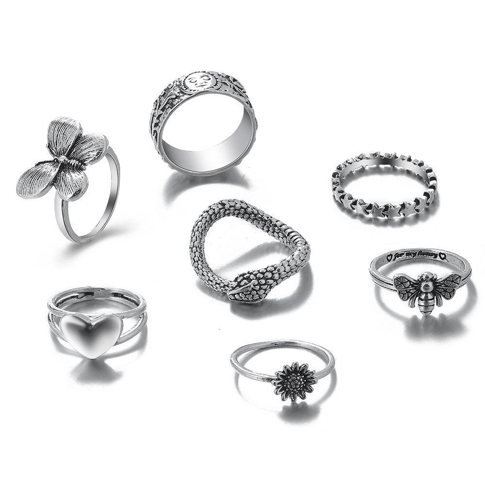 

Hiphop Cluster Rings Vintage Silver Color Poker Angel Wings Finger Ring for Women Punk Heart Butterfly Boho Knuckle Ring Sets Trend Jewelry