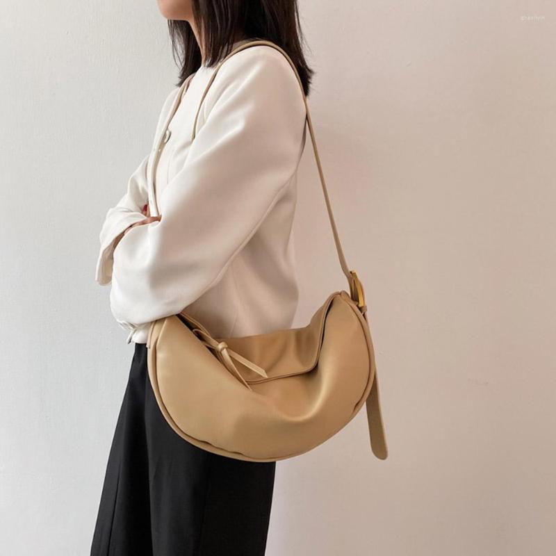 

Evening Bags PU Leather Women Shoulder Bag Lightweight Commute Large Capacity Vintage Simple Soft Adjustable For Holiday Party, Black