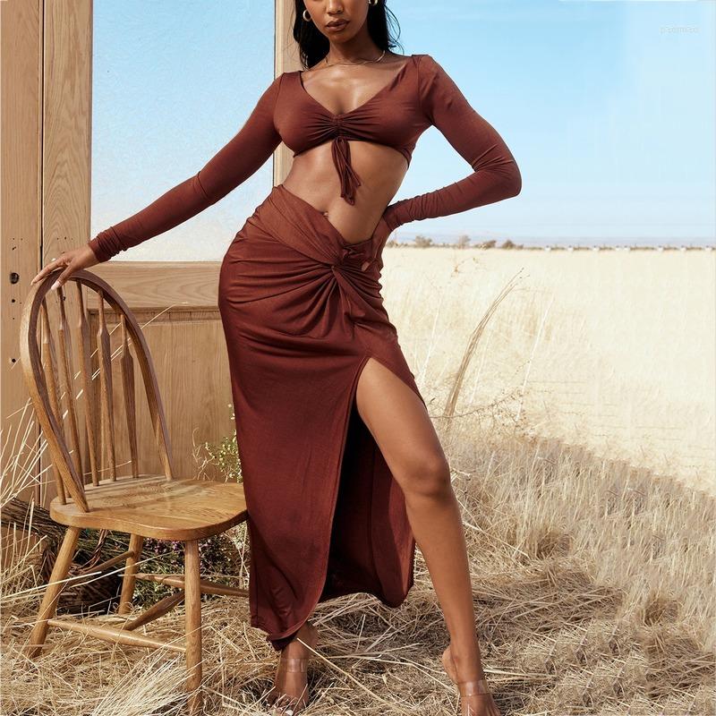 

Women's T Shirts European And American Autumn 2022 Women's V-neck Pleated Crop Top High Slit Long Skirt Two-piece Street Style Suit, Auburn