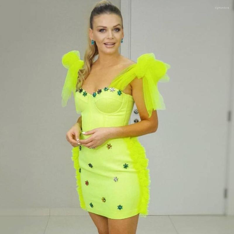 

Casual Dresses 2022 Women Sexy Fluorescent Green Crystal Backless Bow Ruffle Sleeveless Bodycon Bandage Dress Fashion Christmas Party