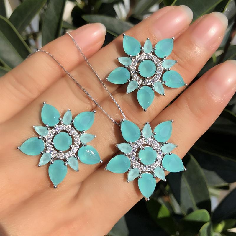 

Necklace Earrings Set Luxury Big Flower Jewelry Pave Cubic Zirconia Stud Pendant White Plated Copper Women Fashion 2022, Picture shown
