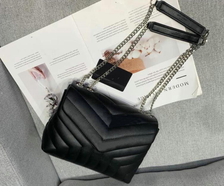 

Designers Shoulder Bags Women Sliver Chain Crossbody Bag Leather luxurys Totes Handbag Tote Flip Cover Diagonal Messenger Bag purse 907#, White