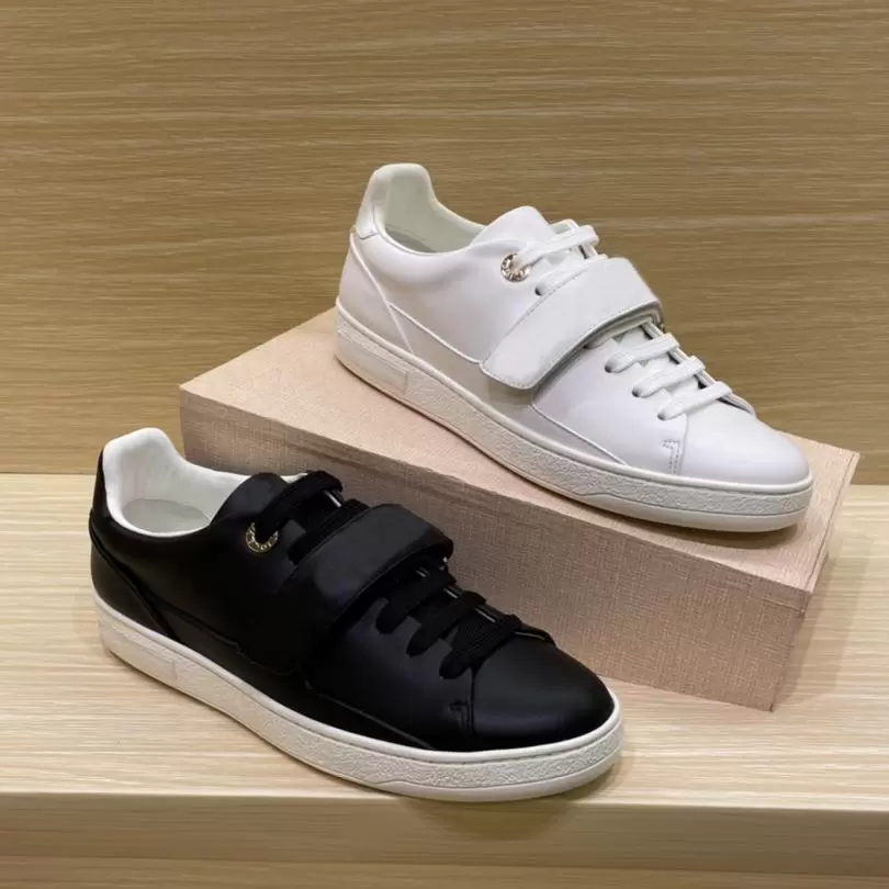 

Sports Shoes Designer shoe Women Lace-Up Trainers Men Shoe white Lady Sneakers Fashion White 100% Leather Gym Flat Letter Womens Casual shoes Large size 35-42-45 with box, White[v-metal buckle]