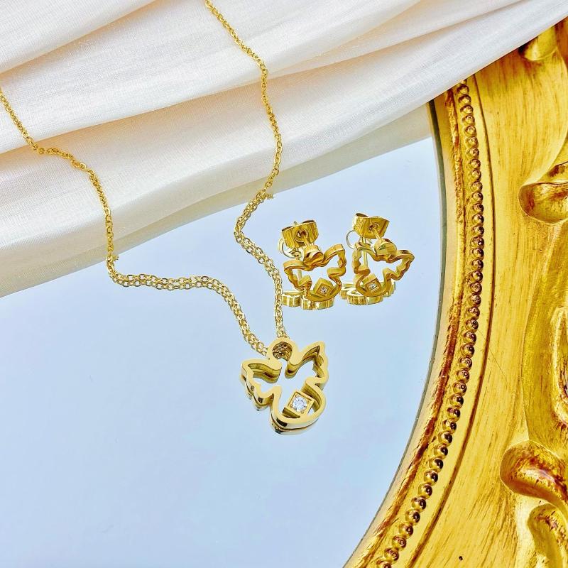 

Necklace Earrings Set Style Titanium Steel Clavicle And Earring Angel Pattern Three Colors Optional Factory Wholesale, Picture shown