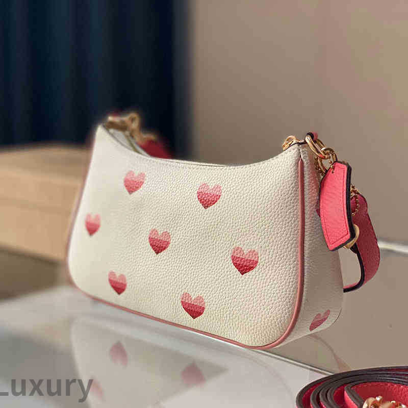

Shoulder Bag Coabag Love Heart Pattern Womens Designer Bag Underarm Purse Handbag Crossbody Fashion Hobo 2 Straps Designers Purse Wallet 221218, Cobag white