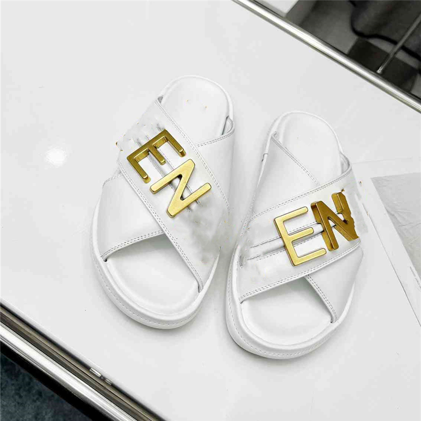 

Fashion Slippers Fendyity 2023 Luxury design Summer Men flat bottom Women Slope Heel Letter Leather Casual Sandals 03-07
