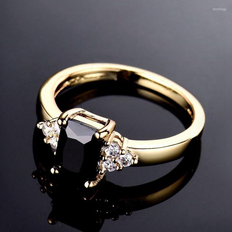 

Wedding Rings Fashion Luxury Women's Black Square Inlaid Zircon Engagement Jewelry Party Available