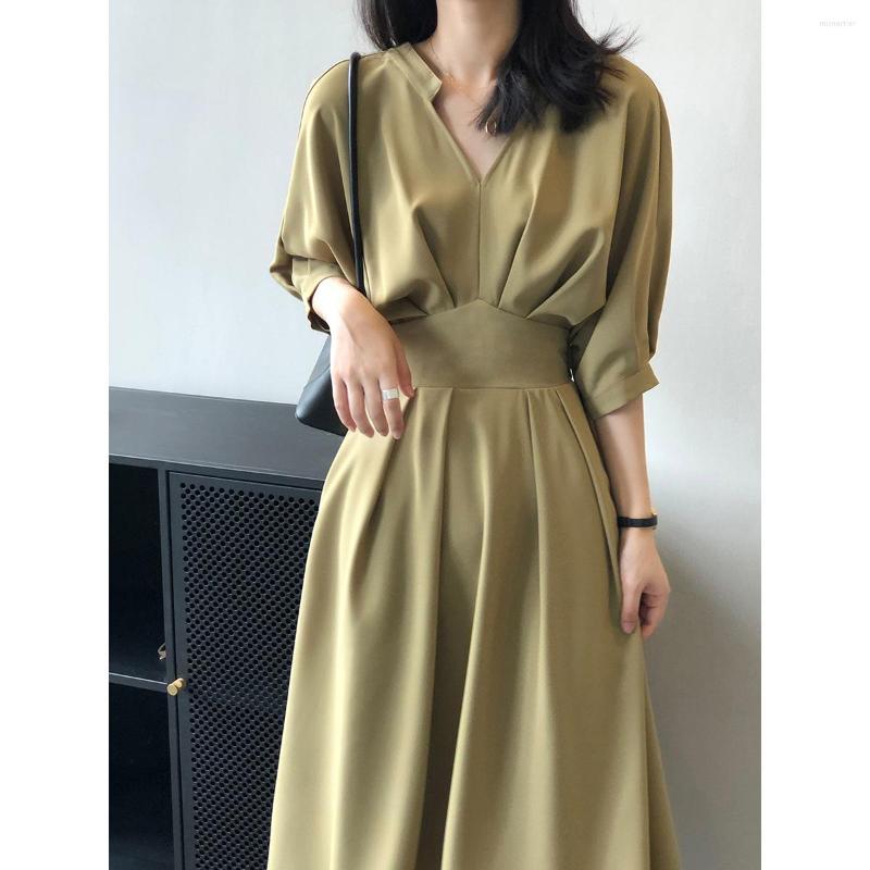 

Casual Dresses Spring Autumn Three Quarter Batwing Sleeve Work Office 2022 French Style V Neck High Waist Ladies Dress Elegant Robe, Black