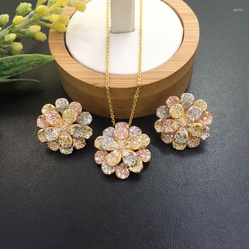 

Necklace Earrings Set Lanyika Jewelry Elegant Blooming Wintersweet Micro Inlay With For Banquet Luxury Gift, Picture shown