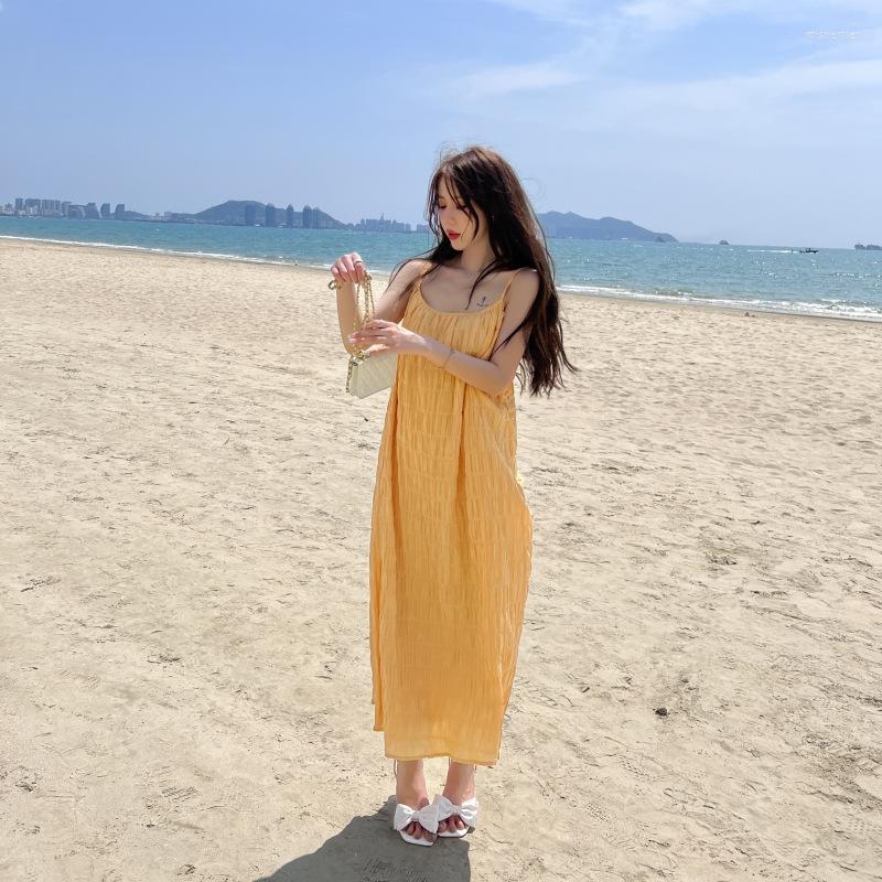 

Casual Dresses Spaghetti Strap Pleated Women Dress Fashion Loose Sleeveless Backless Long Travel Holiday Style Elegant Lady Vestidos, Yellow