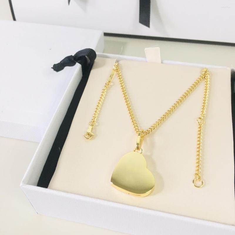 

Pendant Necklaces European And American Fashion Love Can Open Necklace