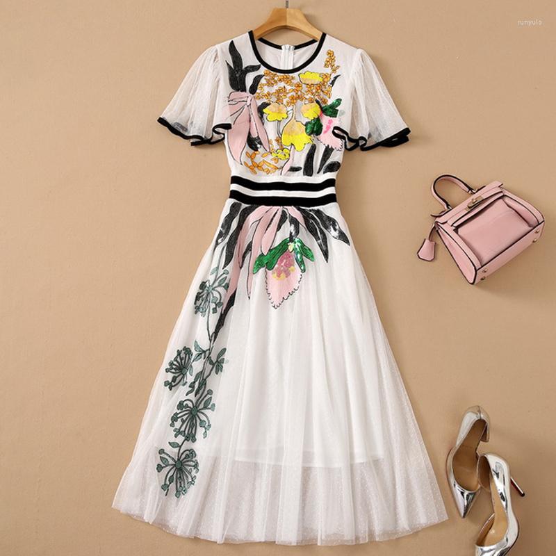 

Party Dresses Fashion Designer 2022 Spring Summer Dress Women White Pink Embroidery Flowers Sequins High Quality Elegant Midi