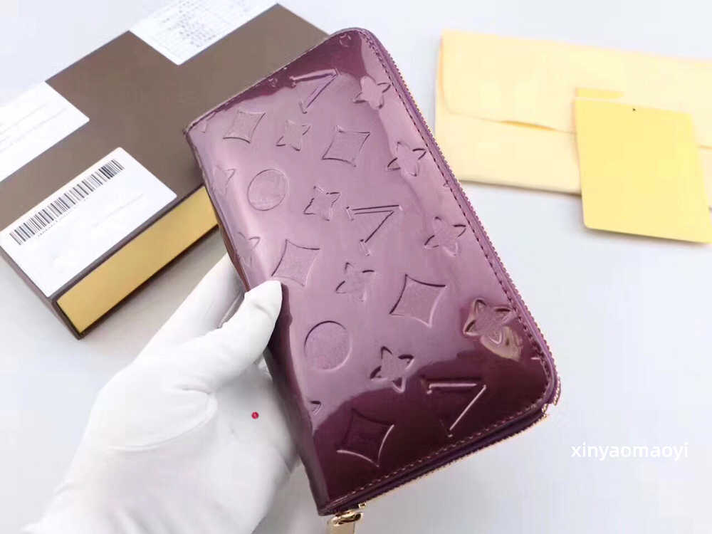 

2022 Fashion flowers designer zipper wallets luxurys Men Women leather bags Quality Classic Letters Purse, Embossing flowers