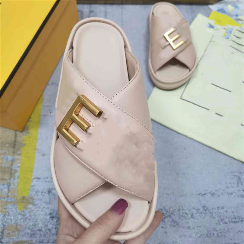 

Fashion Slippers Fendyity 2023 Luxury design Summer Men flat bottom Women Slope Heel Letter Leather Casual Sandals 03-013