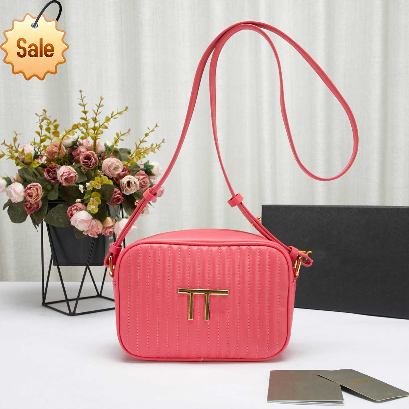 

Luxury Designer Shoulder Bags 2023 New Ladies Textural Leather Tf Messenger Bag Multi-functional Portable Cross-body Bag Gift Box Packaging Factory Direct Sales, Black8