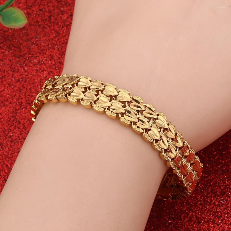 

Link Bracelets Trendy Fashion Heart Jewelry Men Gold Color Bracelet Chain Luxury Gift