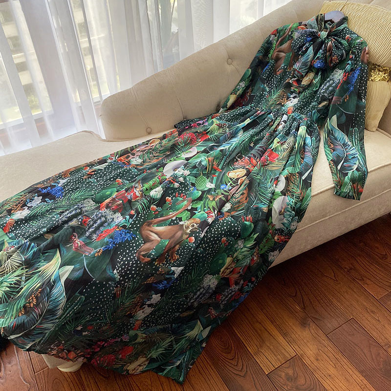 

Runway Dresses Dress Fashion Animal and Plant Green Print Long Sleeve Waist Slim Silk Scarf