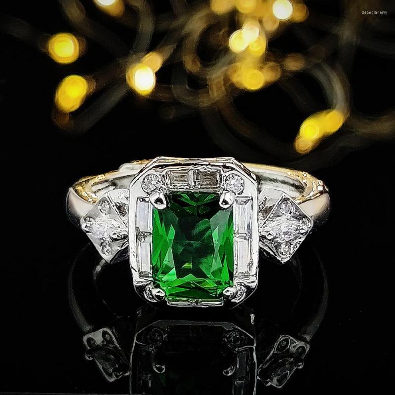 

Wedding Rings 2022 Luxury Green Color Rectangle Engagement Ring Adjustable For Women Anniversary Gift Jewelry Wholesale R6644