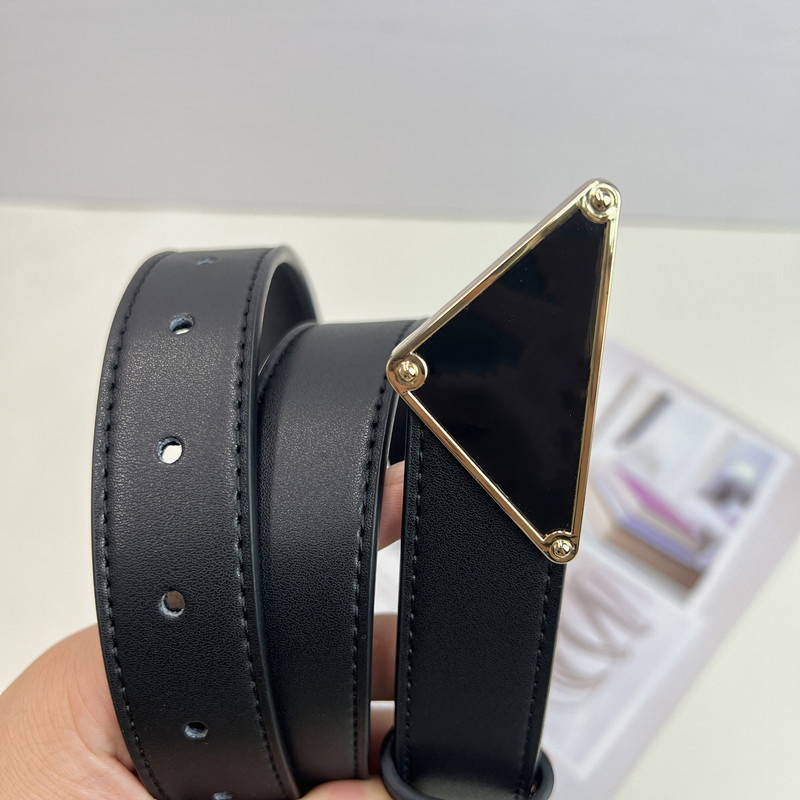 

Mens Real Leather Belt Men Designer Luxurys Letter Gold Silver Hardware Buckle Girdle Popular Jeans Waist Belts Waistband Width 3.8CM With Gifts Box, Send a box