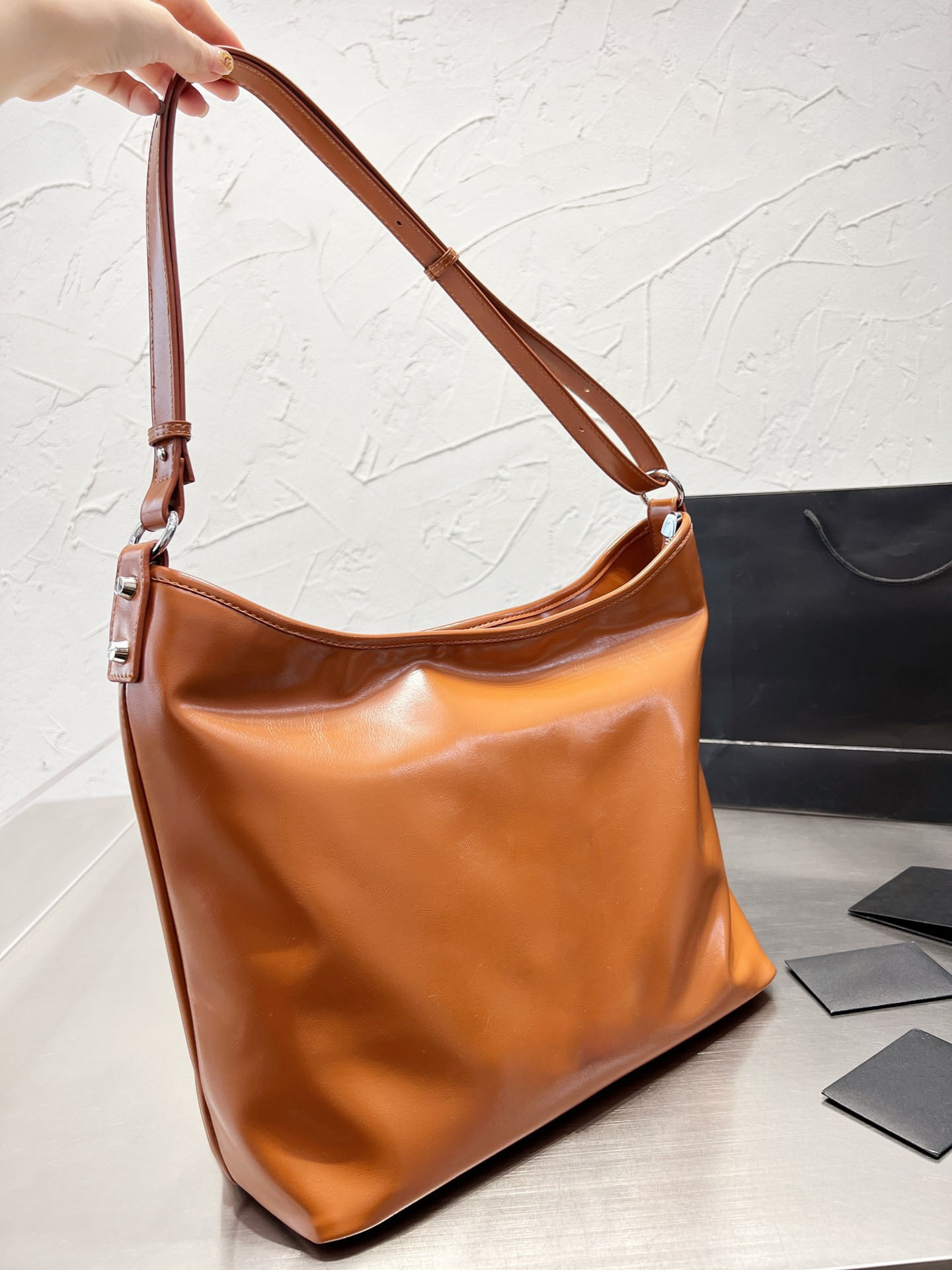 

luxurys designers bag Leather totes bags Brand luxury Bags Designer handbag Women Wallet crossbody Fashion black Zipper Purse